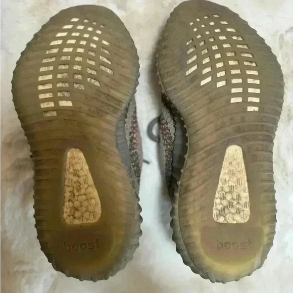 adidas Yeezy Boost 350 V2 Low Beluga Reflective size 5 - Picture 3 of 16